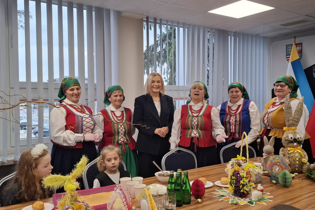 Warsztaty wielkanocne połączyły pokolenia