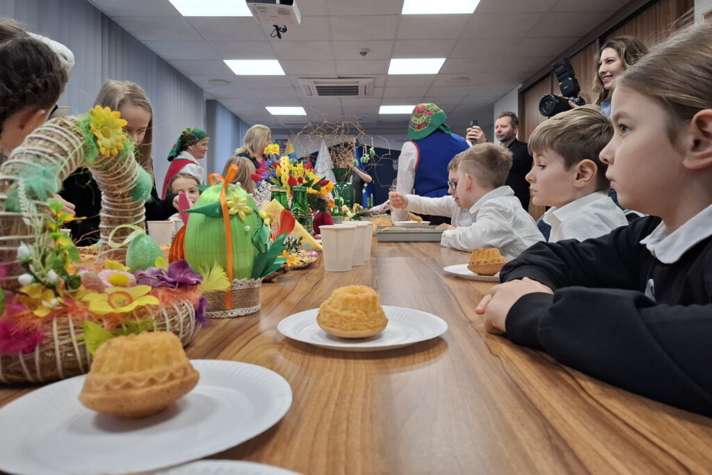 Warsztaty wielkanocne połączyły pokolenia - Radio Kielce