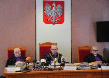 Adwokat od „trumien na kółkach” skazany na 1,5 roku więzienia