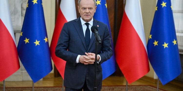 Tusk: jeżeli pojawi się weto prezydenta, będziemy gotowi z projektem uchwały ws. SAFE