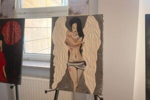 06.03.2026. Kielce. Biblioteka wojewódzka. Wystawa malarstwa Agnieszki Hojwy „Siła kobiet – emocje zapisane na płótnie” / Fot. Aleksandra Słowak - Radio Kielce