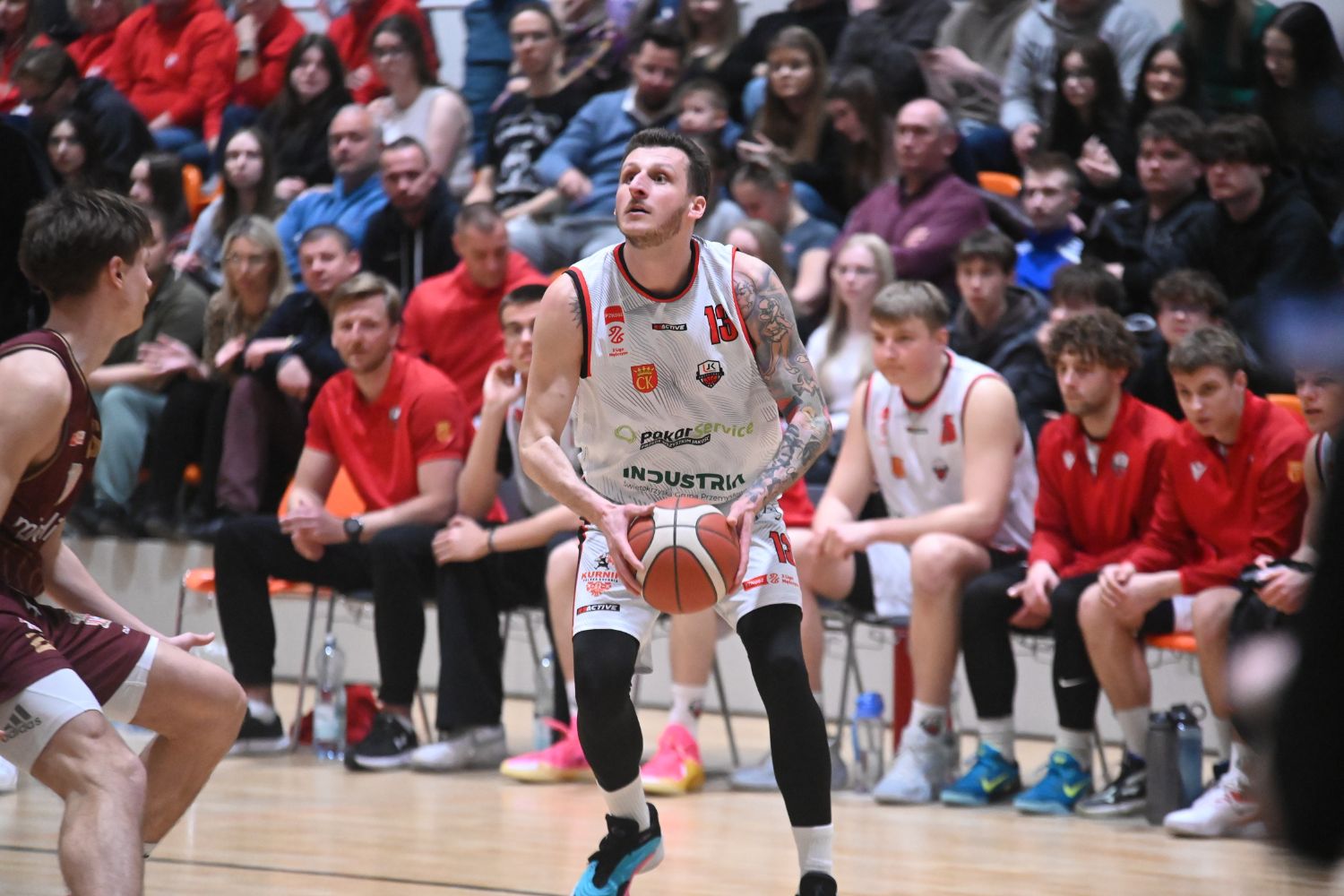 Zwycięstwo UJK, ale czwarta kwarta do zapomnienia