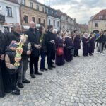 Siedmiometrowa palma na sandomierskiej starówce - Radio Kielce 29.03.2026. Sandomierz. Niedziela palmowa / Fot. Grażyna Szlęzak-Wójcik - Radio Kielce