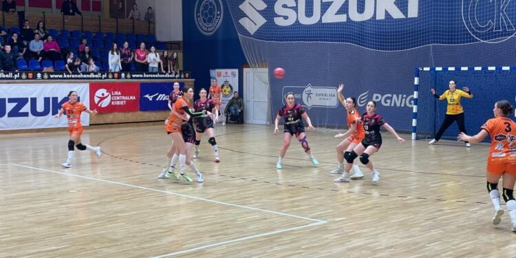 28.03.2026. Kielce. Mecz Suzuki Korona Handball Kielce - ELMAS-KPS APR Radom / Fot. Rafał Szymczyk - Radio Kielce