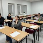 Bażyna i tajęża sprawdzały znajomość ortografii - Radio Kielce 28.03.2026. Sandomierz. VI Sandomierskie Dyktando z Jajem / Fot. Grażyna Szlęzak-Wójcik - Radio Kielce