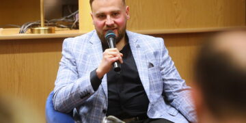 20.03.2026. Kielce. Pedagogiczna Biblioteka Wojewódzka. Promocja debiutanckiego tomiku poezji Norberta Sierpnia / Fot. Wiktor Taszłow - Radio Kielce