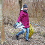 21.03.2026. Kielce. Sprzątanie mikrolasu na Czarnowie / Fot. Wiktor Taszłow - Radio Kielce