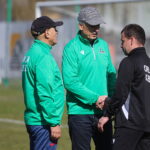 22.03.2026. Kielce. Stadion Orląt Kielce. Trening młodych piłkarzy ze znanymi piłkarzami Pedro Pascullim i Siergiejem Alejnikowem / Fot. Wiktor Taszłow - Radio Kielce