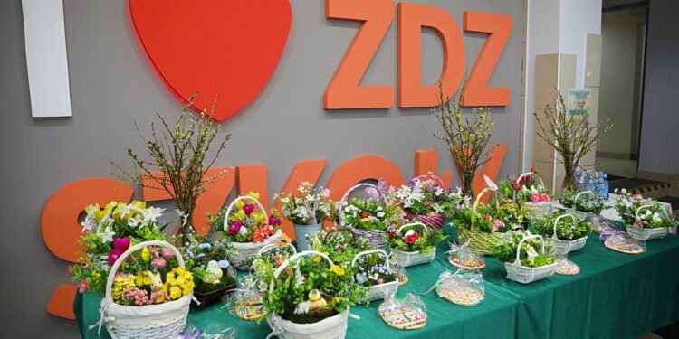 Charytatywny kiermasz w ZDZ. Uczniowie wspierają hospicjum - Radio Kielce 25.03.2026. Kielce. ZDZ. Kiermasz dla kieleckiego hospicjum / Fot. Wiktor Taszłow - Radio Kielce