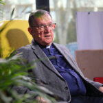 Audycja „Dzień dobry to ja! Rozmowy inne niż wszystkie w Radiu Kielce”. Ksiądz doktor Jerzy Karbownik / Fot. Wiktor Taszłow – Radio Kielce