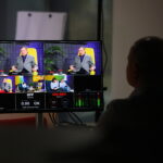 Audycja „Dzień dobry to ja! Rozmowy inne niż wszystkie w Radiu Kielce”. Ksiądz doktor Jerzy Karbownik / Fot. Wiktor Taszłow – Radio Kielce