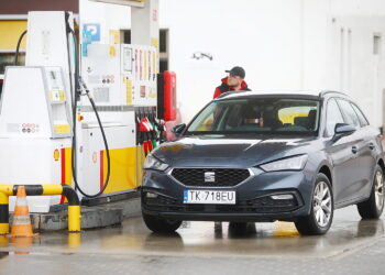 Minister Energii podał ceny paliw obowiązujących w środę (1 kwietnia)