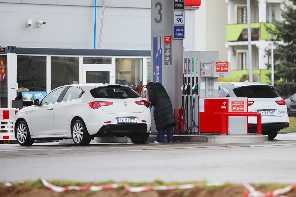 Jest decyzja rządu w sprawie stawek na paliwo - Radio Kielce