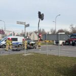 20.03.2026. Kielce. Skrzyżowanie ulic Wapiennikowej i Tarnowskiej. Zderzenie dwóch samochodów / Fot. Radio Kielce