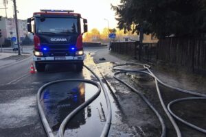 Tragiczny pożar pustostanu - Radio Kielce 04.03.2026. Skarżysko-Kamienna. Pożar / Fot. PSP Skarżysko-Kamienna