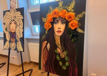 06.03.2026. Kielce. Biblioteka wojewódzka. Wystawa malarstwa Agnieszki Hojwy „Siła kobiet – emocje zapisane na płótnie” / Fot. Aleksandra Słowak - Radio Kielce