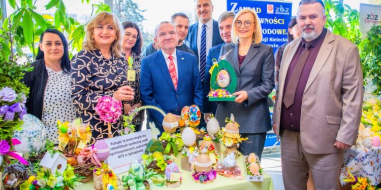 23.03.2026. Kielce. Urząd Marszałkowski Województwa Świętokrzyskiego. Wielkanocny Kiermasz Ekonomii Społecznej / Fot. Urząd Marszałkowski Województwa Świętokrzyskiego