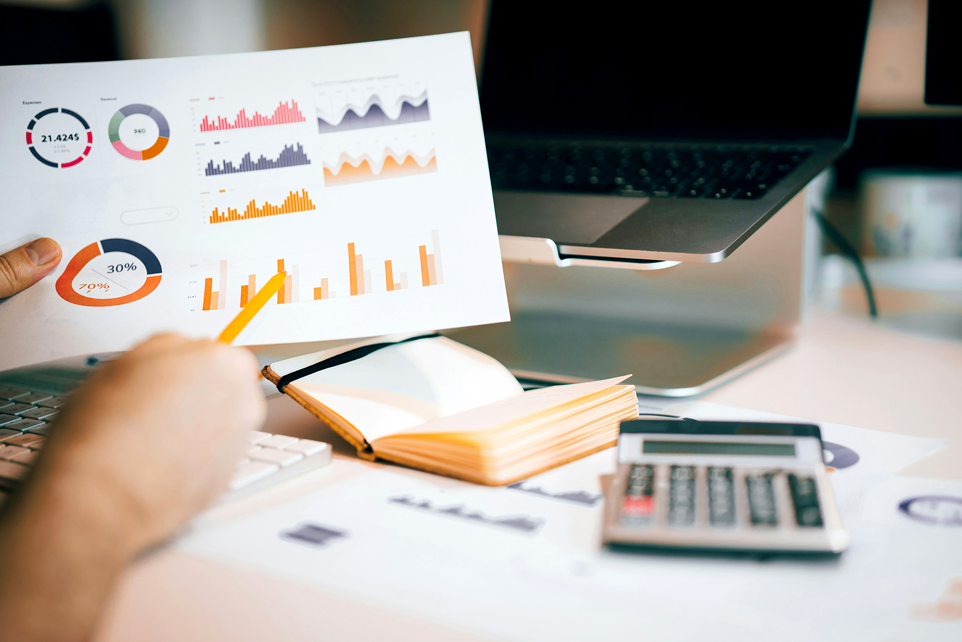 Biuro rachunkowe to już nie tylko rozliczenia. Jak zmienia się rola księgowych