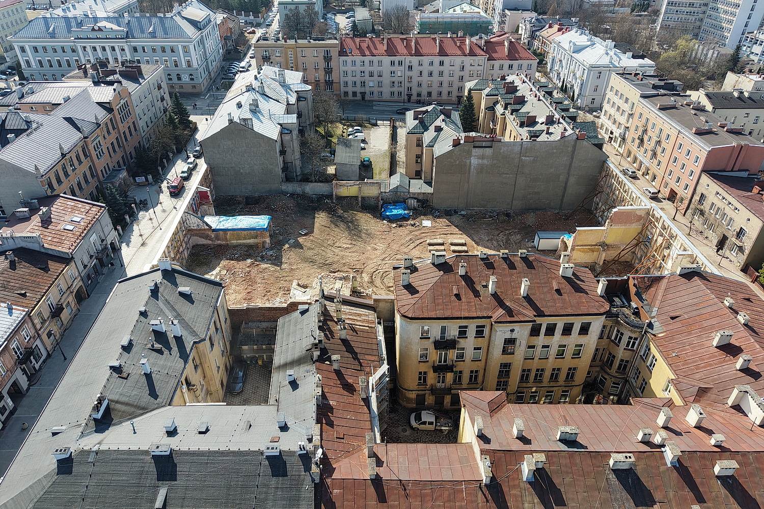 18.03.2026 Kielce. Kamienice pomiędzy ulicami Śniadeckiego i Słowackiego / Fot. Jarosław Kubalski - Radio Kielce