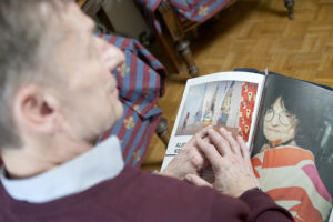 Projektantka, malarka i rysownik Alicja Wyszogrodzka gościem audycji „Dzień dobry to ja! Rozmowy inne niż wszystkie w Radiu Kielce” / Fot. Karolina Piasecka - Radio Kielce