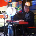 Koncert Szymona Pochecia w Radiu Kielce