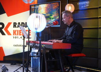 Koncert Szymona Pochecia w Radiu Kielce