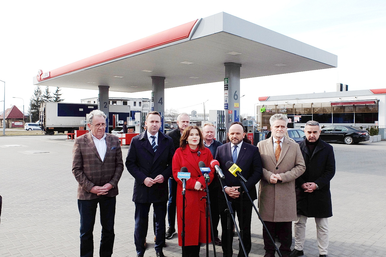 Politycy PiS proponują wprowadzenie „Tarczy paliwowej”