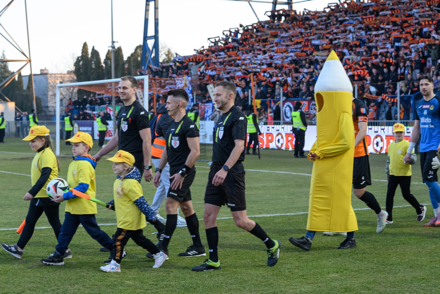 Kibice w Ostrowcu na poziomie ekstraklasy