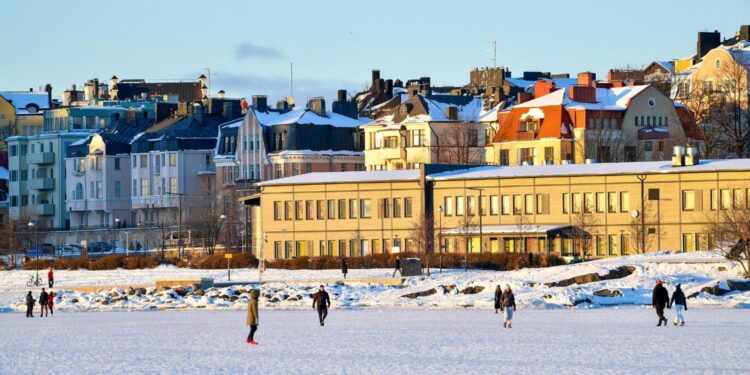 Finlandia znów najszczęśliwszym krajem świata. Na którym miejscu Polska?