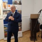 Dwaj czy trzej Juliusze w nowej książce PTTK - Radio Kielce 02.03.2026. Końskie. Premiera książki „Dwaj Juliusze” / źródło: Biblioteka Publiczna Miasta i Gminy Końskie