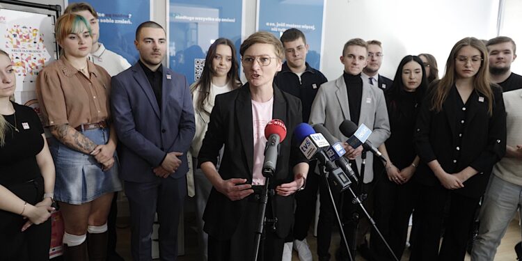 Nowe profile społecznościowe mają zaangażować młodych w życie miasta