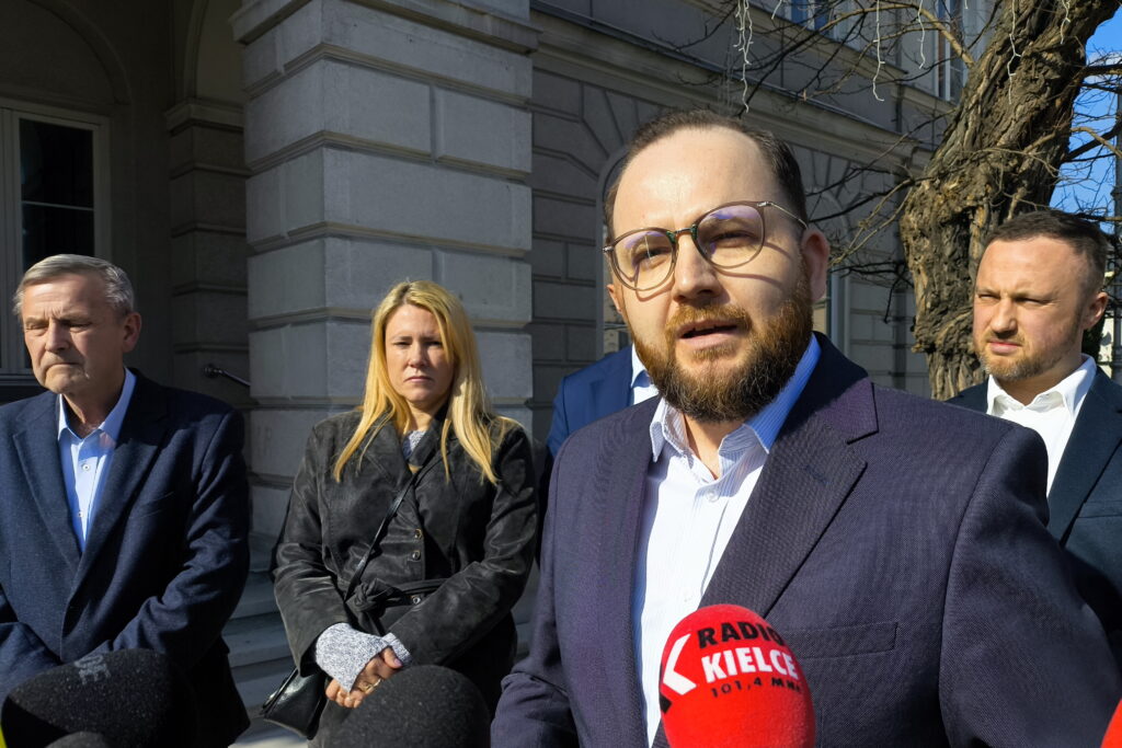 Polityczne przepychanki po sesji Rady Miasta w Kielcach - Radio Kielce