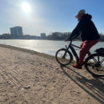 09.03.2026. Kielce. Ścieżka rowerowa wokół zalewu kieleckiego / Fot. Wiktor Taszłow - Radio Kielce