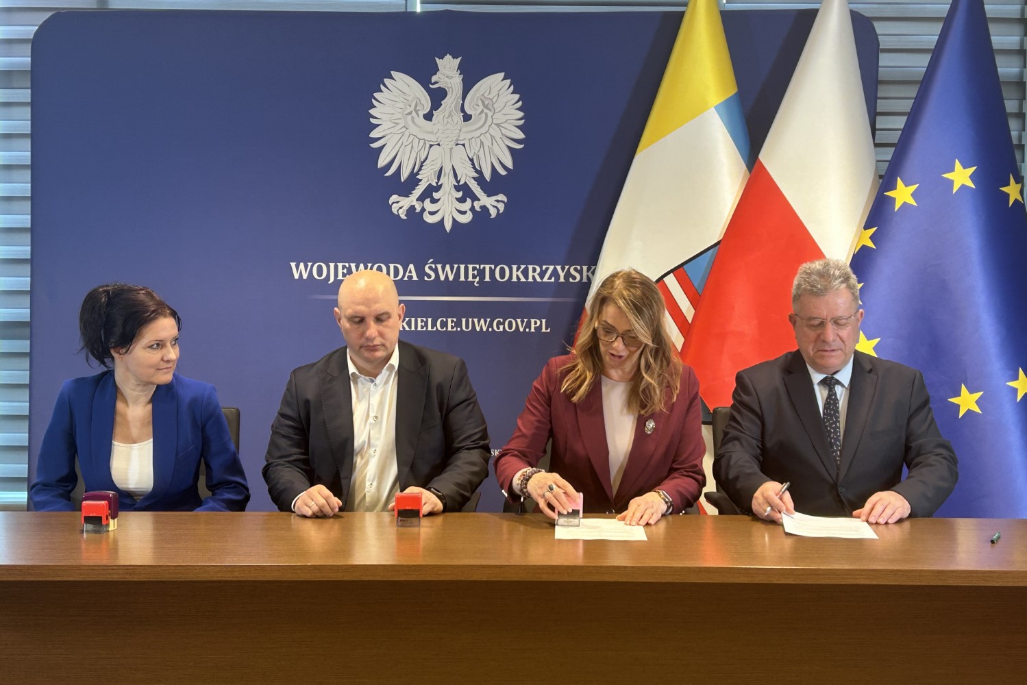 W powiecie ostrowieckim wyremontują drogi