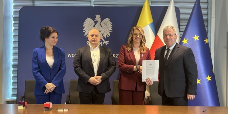 W powiecie ostrowieckim wyremontują drogi