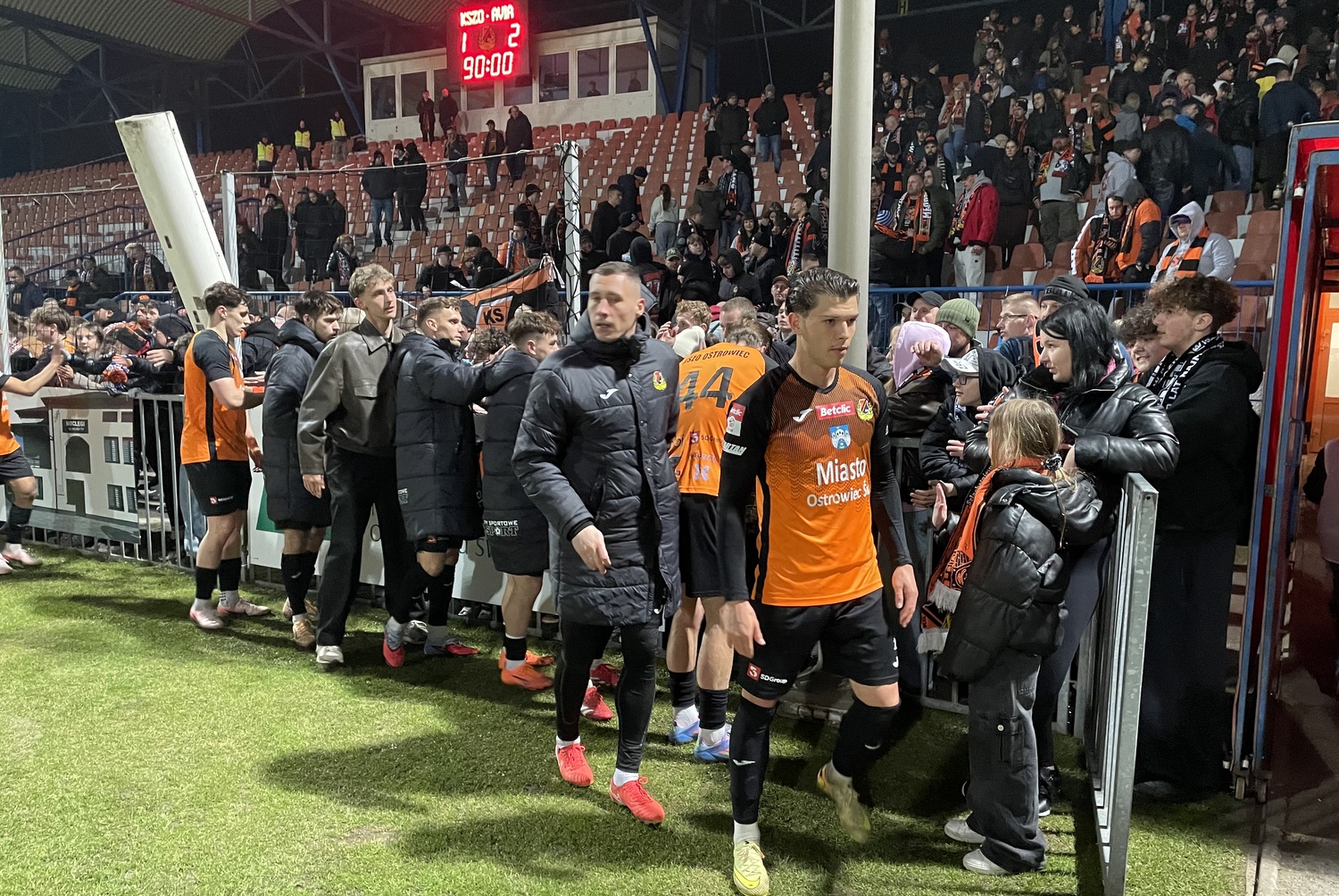 21.03.2026. Ostrowiec Świętokrzyski. Betclic 3. Liga. KSZO 1929 Ostrowiec - Avia Świdnik / Fot. Kamil Król - Radio Kielce