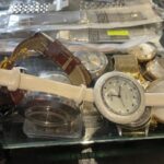 Zegary w zakładzie Ireneusza Korczaka / Fot. Kamil Król