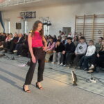 Pokaz eko mody w liceum - Radio Kielce