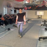 Pokaz eko mody w liceum - Radio Kielce