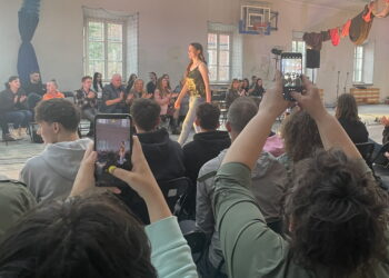 Pokaz eko mody w liceum