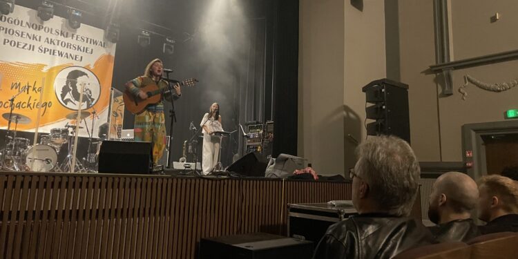 W Sandomierzu przez trzy dni rozbrzemiewała muzyka z krainy łagodności - Radio Kielce W Sandomierzu przez trzy dni rozbrzemiewała muzyka z krainy łagodności