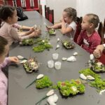 28.03.2026. Sandomierz. Warsztaty wielkanocne w Muzeum Zamkowym / Fot. Grażyna Szlęzak-Wójcik - Radio Kielce