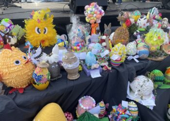 Staszowski jarmark wielkanocny zachwycił osoby odwiedzające stoiska