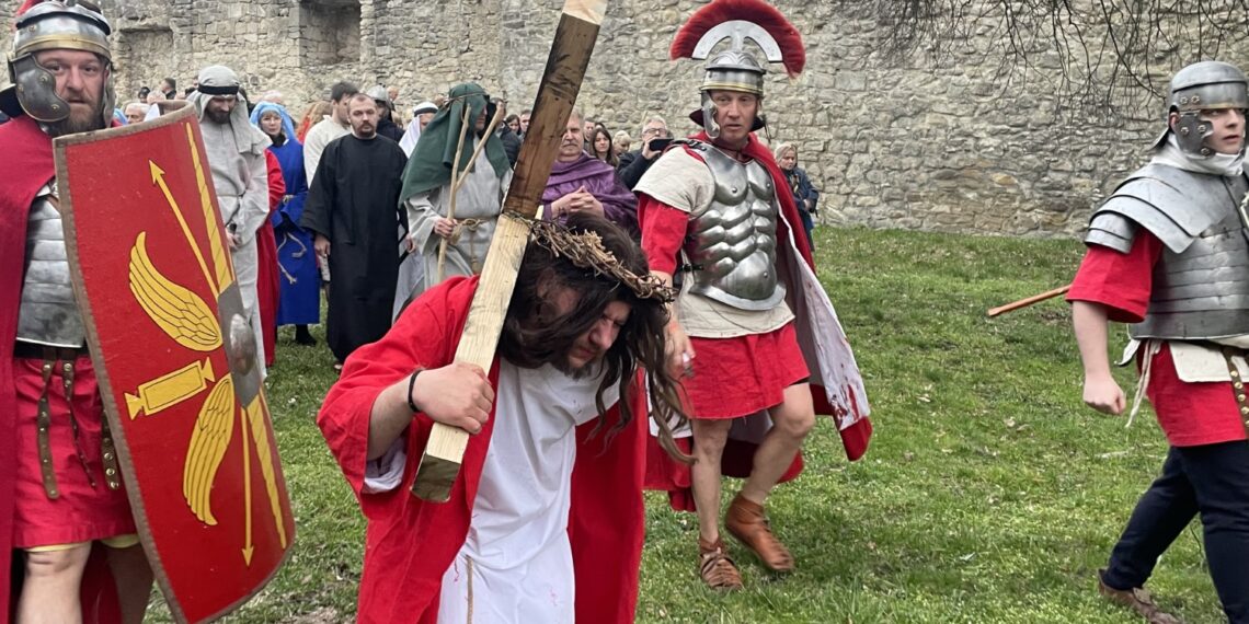 Tłumy zainteresowanych na Szydłowskiej Pasji