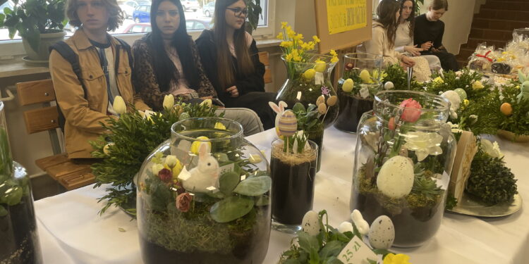 Wielkanocne cudeńka na kiermaszu charytatywnym