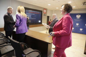 10.03.2026. Kielce. ŚUW.Przyznanie dofinansowań na opiekę nad dziećmi / Fot. Jarosław Kubalski - Radio Kielce