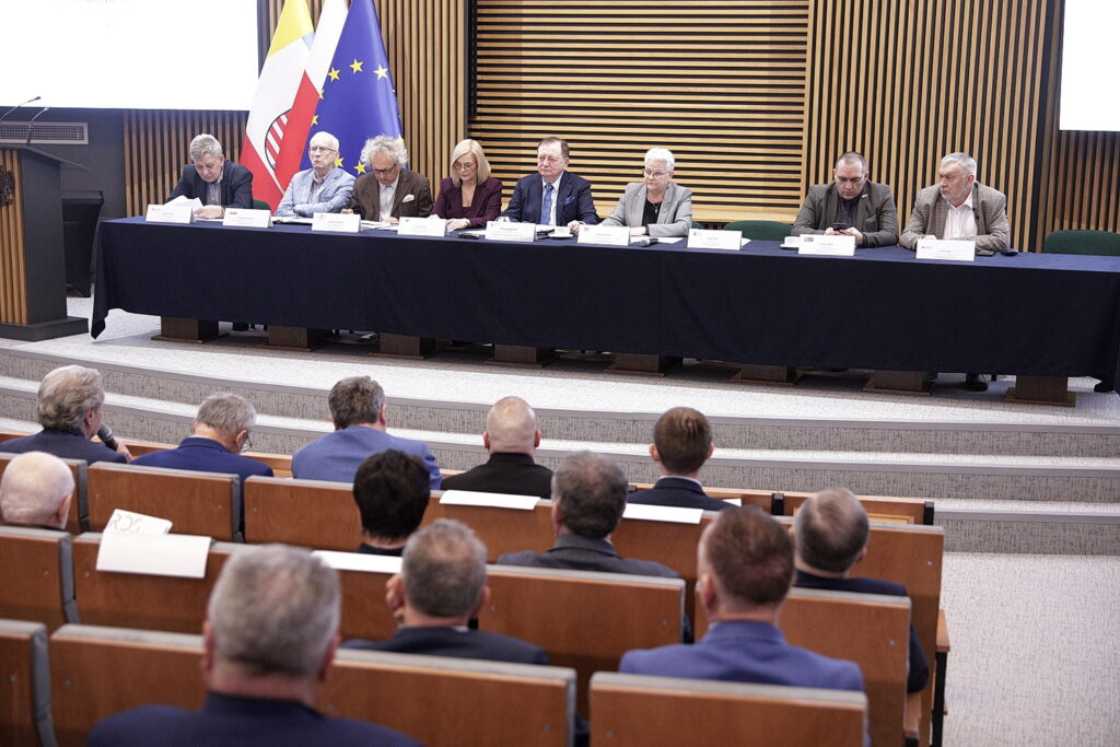 Inwestycja, choć spóźniona, uratuje zakład - Radio Kielce