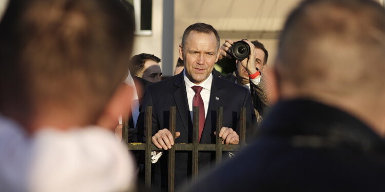 Prezydent RP na uroczystości w Olesznie. Upamiętnią bohatera misji w Afganistanie - Radio Kielce Prezydent RP na uroczystości w Olesznie. Upamiętnią bohatera misji w Afganistanie