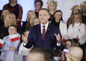 Ślubowanie sędziów TK. Prezydent zaproszony do Sejmu - Radio Kielce Ślubowanie sędziów TK. Prezydent zaproszony do Sejmu