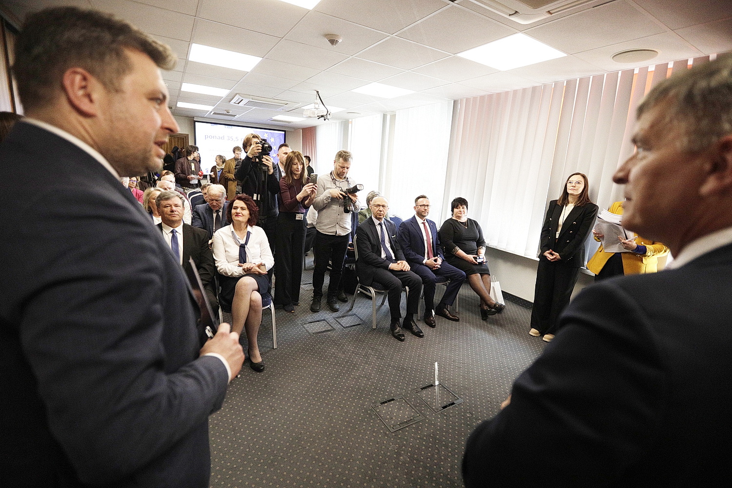 Szkoły, kościoły i urzędy będą tańsze w utrzymaniu i bardziej eko